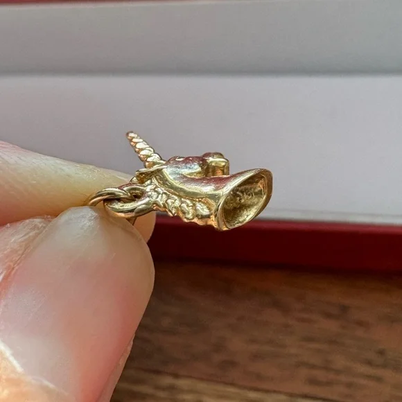 10K Gold Unicorn Head Charm - Picture 3 of 5